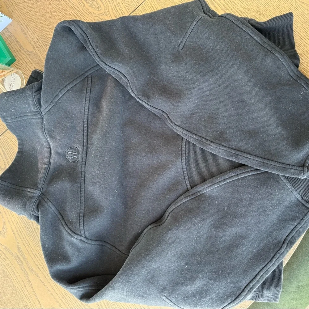 lululemon athletica womens Zip-Up Black Sweater - Picture 4 of 4